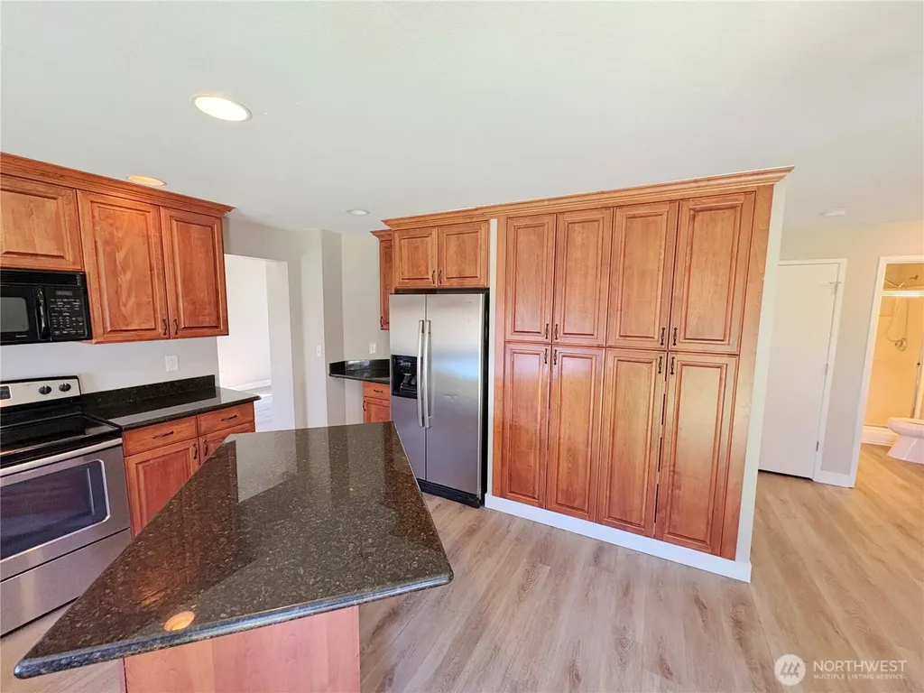 24712 234th Way SE Maple Valley WA 98038
