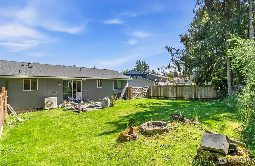 9010 9th Place SE Lake Stevens WA 98258