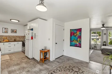 9010 9th Place SE Lake Stevens WA 98258