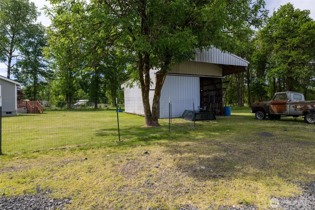 561 Tauscher Road Chehalis WA 98532