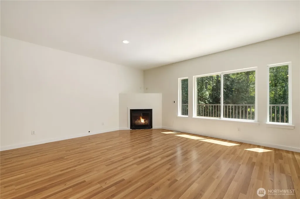 8706 Long Lake Road SE Port Orchard WA 98367