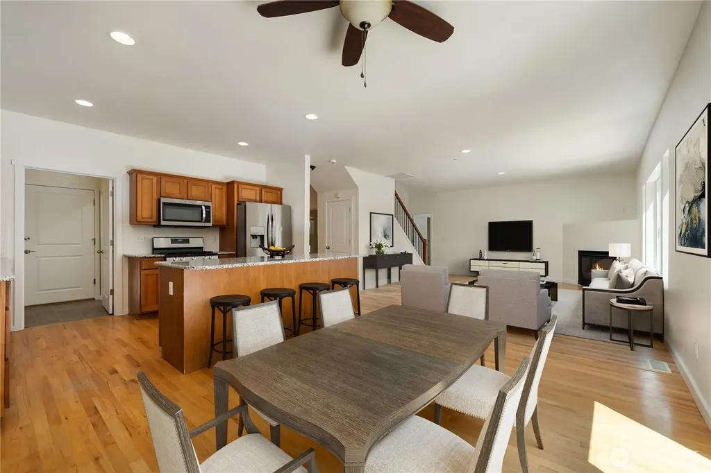 8706 Long Lake Road SE Port Orchard WA 98367