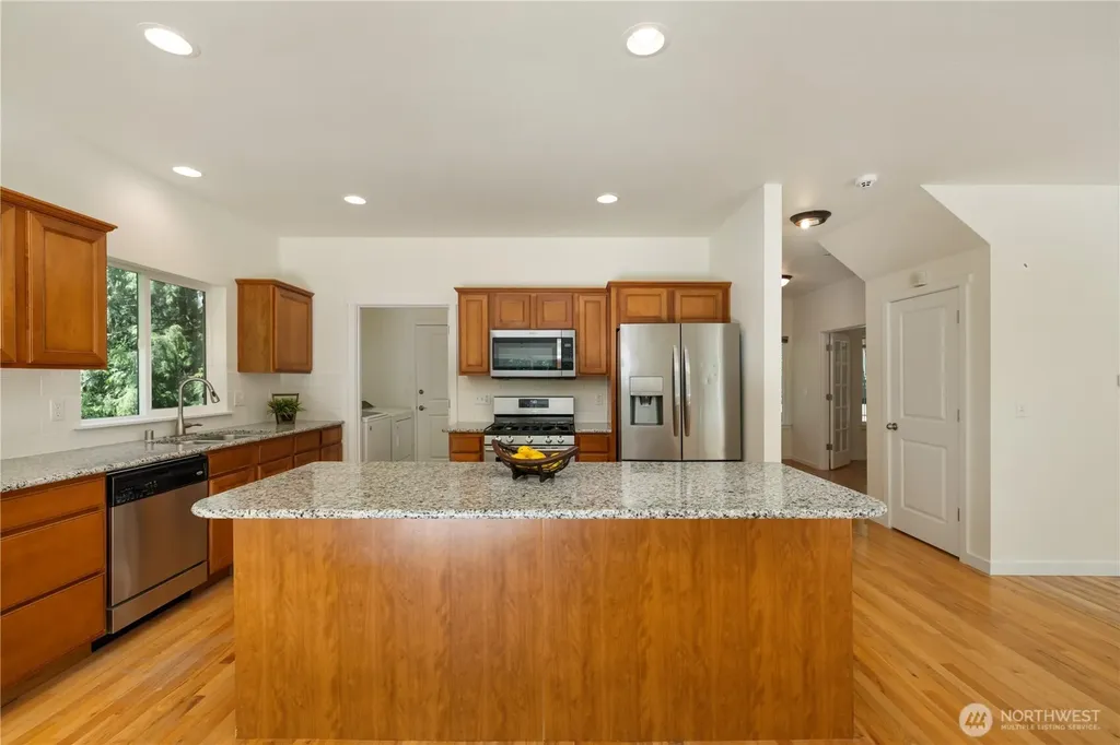 8706 Long Lake Road SE Port Orchard WA 98367
