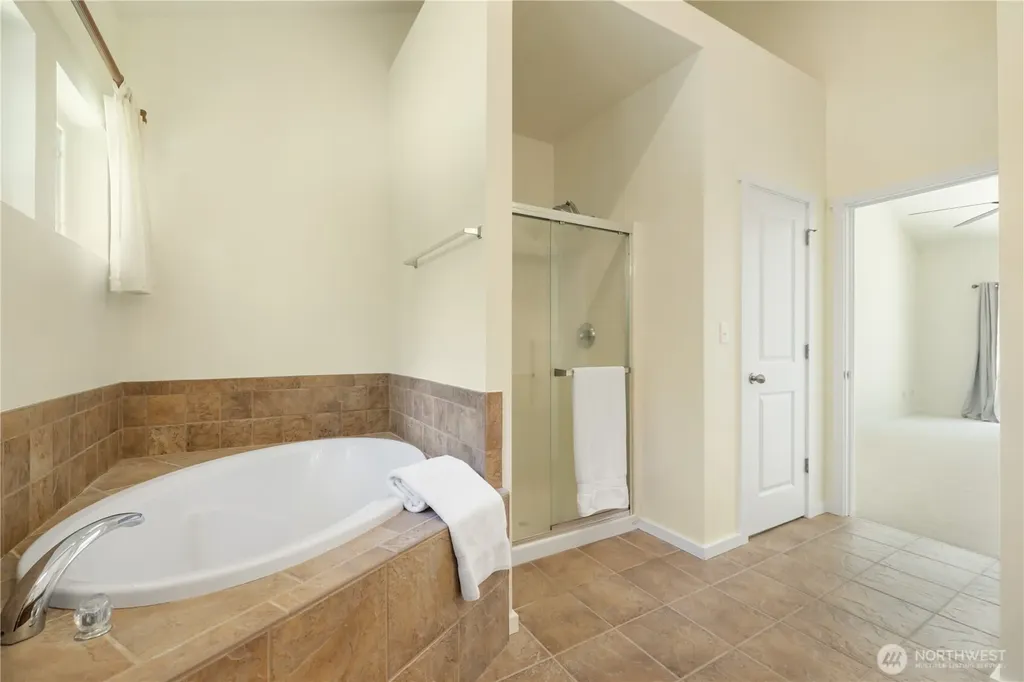 8706 Long Lake Road SE Port Orchard WA 98367