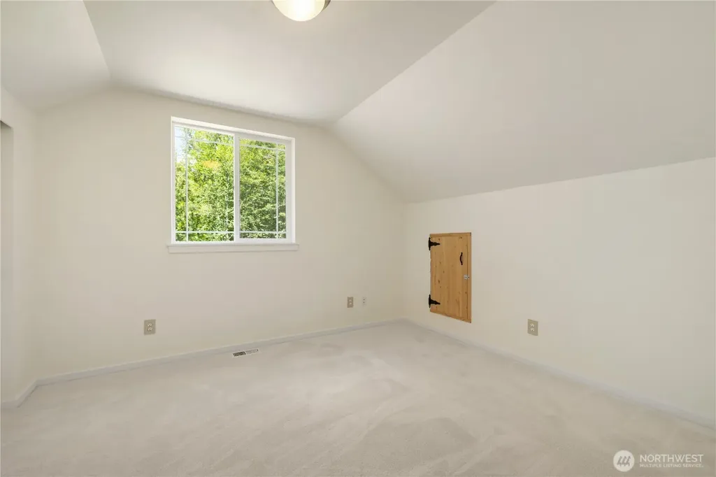 8706 Long Lake Road SE Port Orchard WA 98367