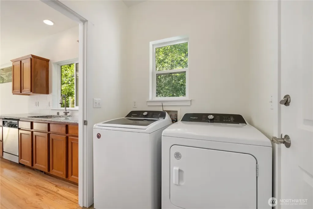 8706 Long Lake Road SE Port Orchard WA 98367
