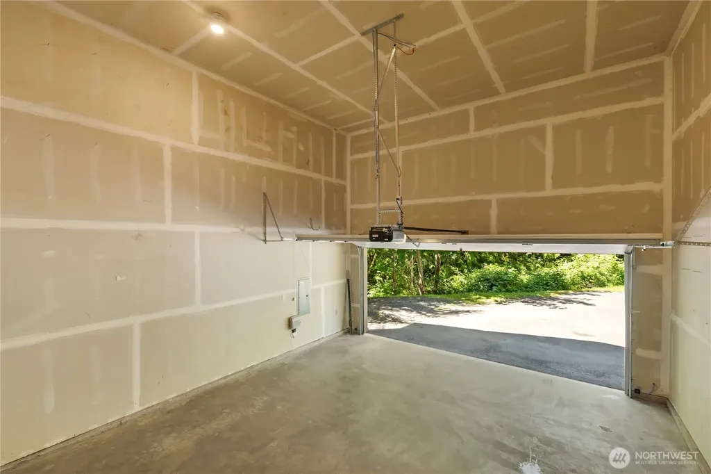 8706 Long Lake Road SE Port Orchard WA 98367