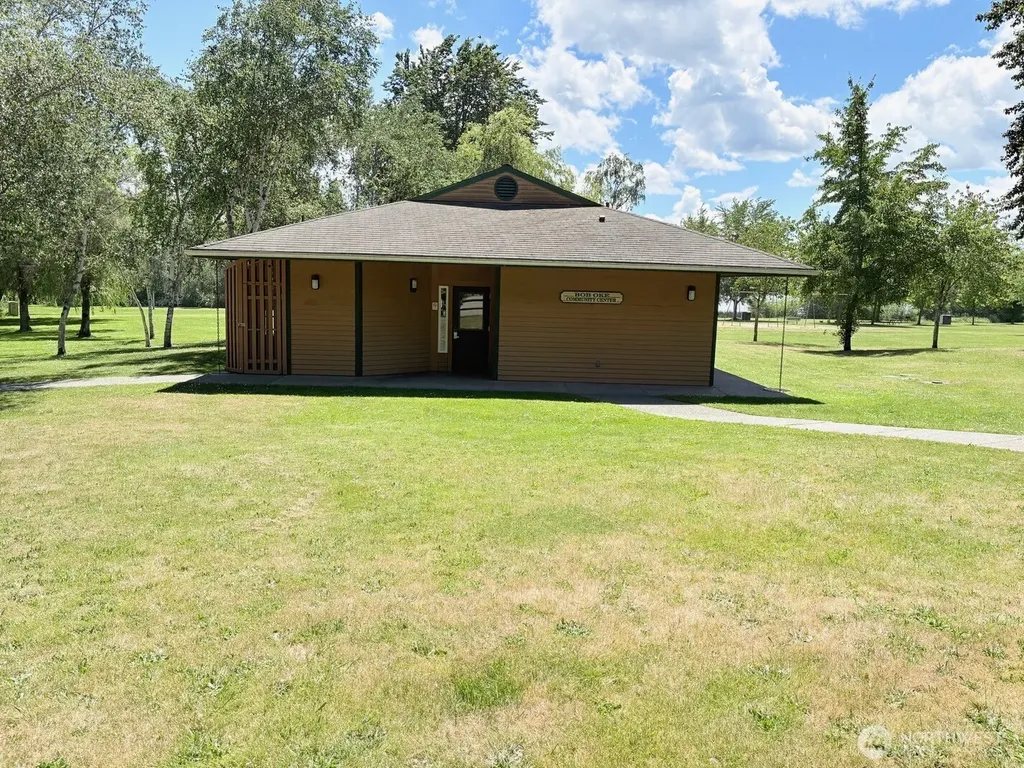 8706 Long Lake Road SE Port Orchard WA 98367