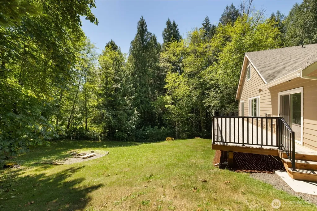 8706 Long Lake Road SE Port Orchard WA 98367