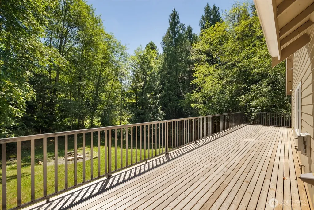 8706 Long Lake Road SE Port Orchard WA 98367