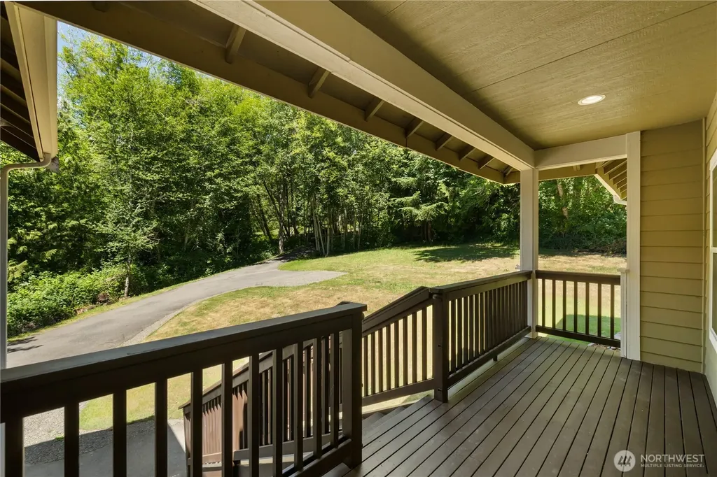 8706 Long Lake Road SE Port Orchard WA 98367