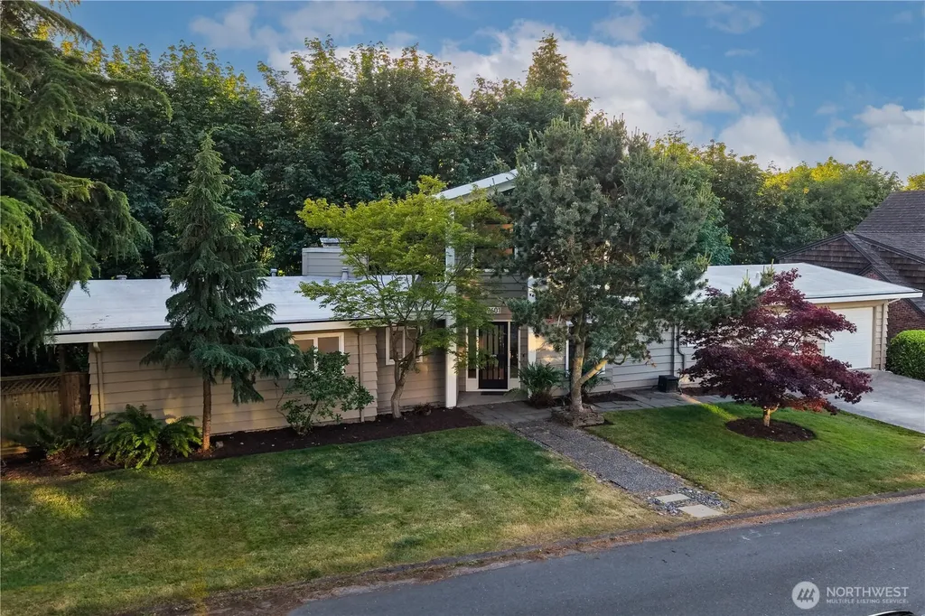 9601 NW 21st Avenue Seattle WA 98117