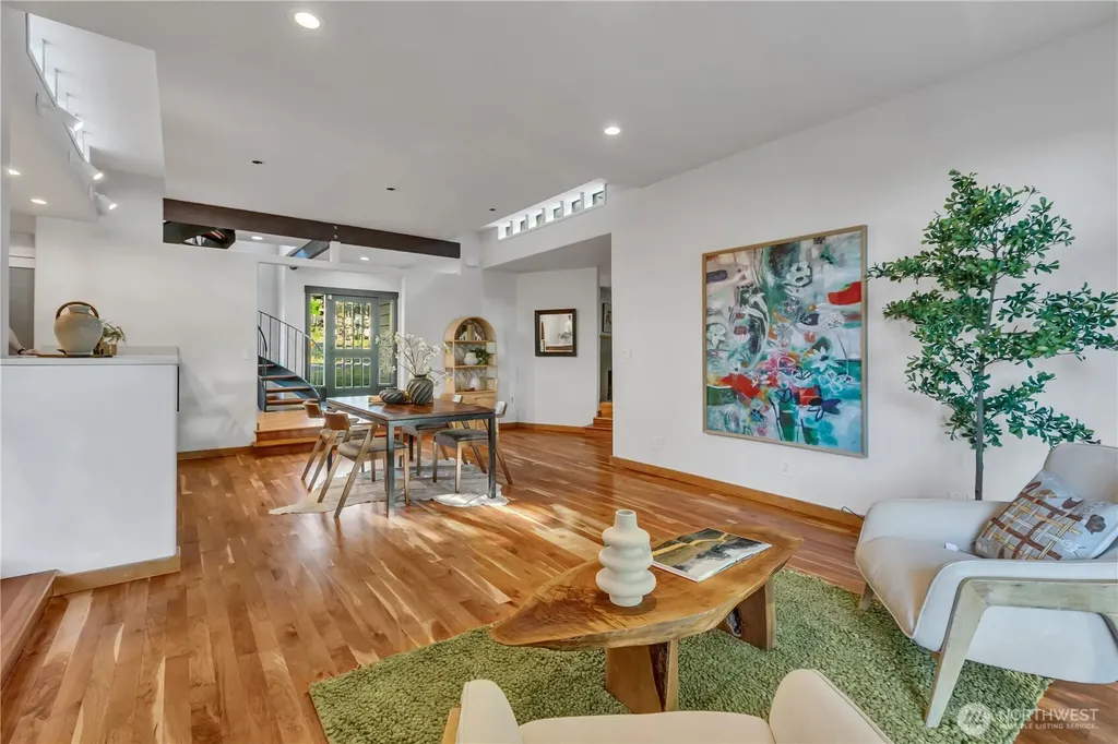 9601 NW 21st Avenue Seattle WA 98117