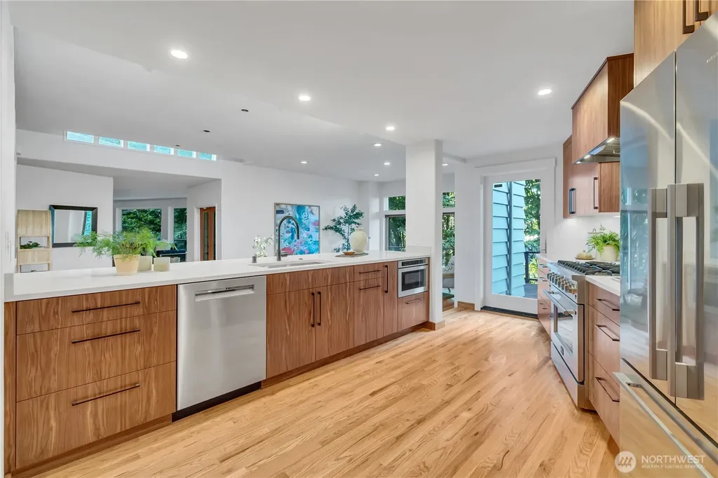 9601 NW 21st Avenue Seattle WA 98117
