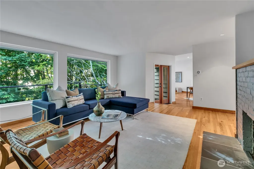 9601 NW 21st Avenue Seattle WA 98117