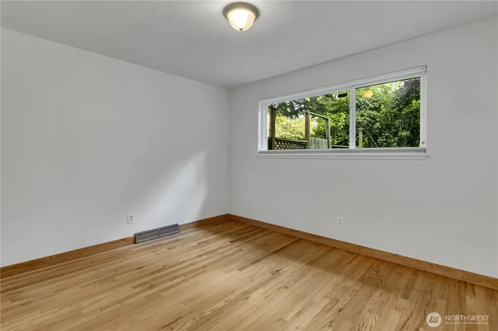 9601 NW 21st Avenue Seattle WA 98117