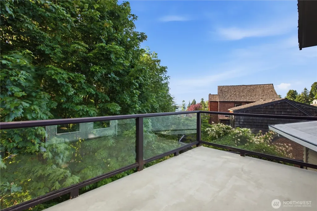 9601 NW 21st Avenue Seattle WA 98117