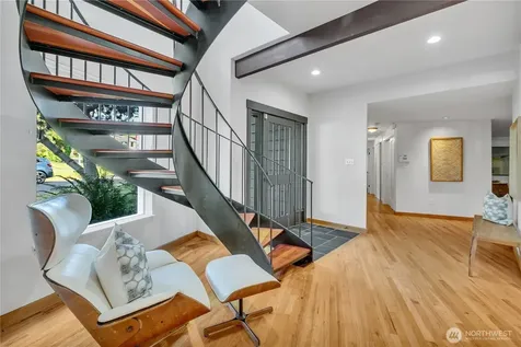 9601 NW 21st Avenue Seattle WA 98117