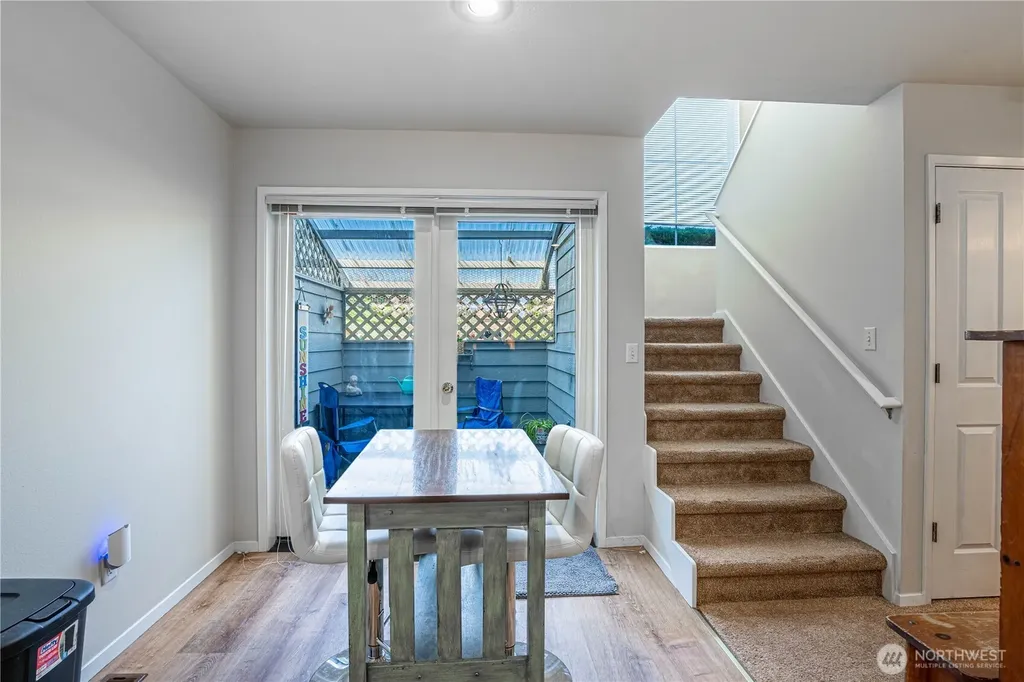 433 W Webster Chelan WA 98816