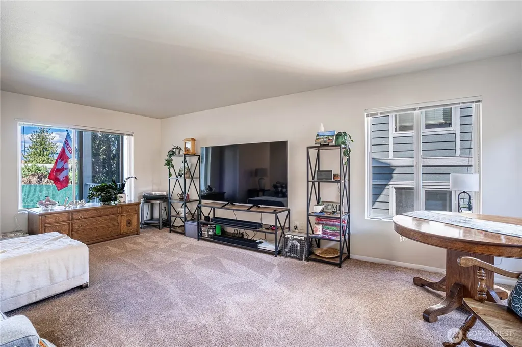 433 W Webster Chelan WA 98816
