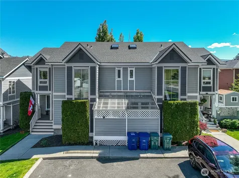 433 W Webster Chelan WA 98816
