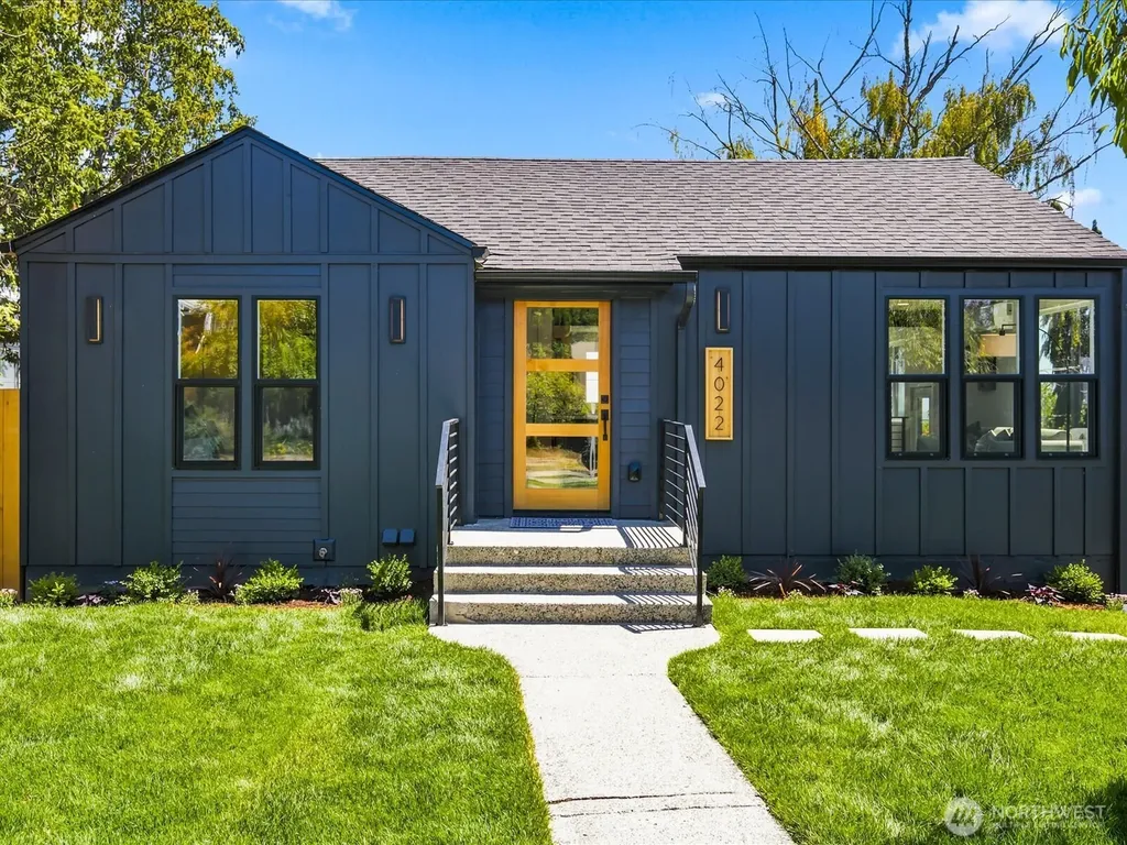 4022 37th Avenue SW Seattle WA 98126