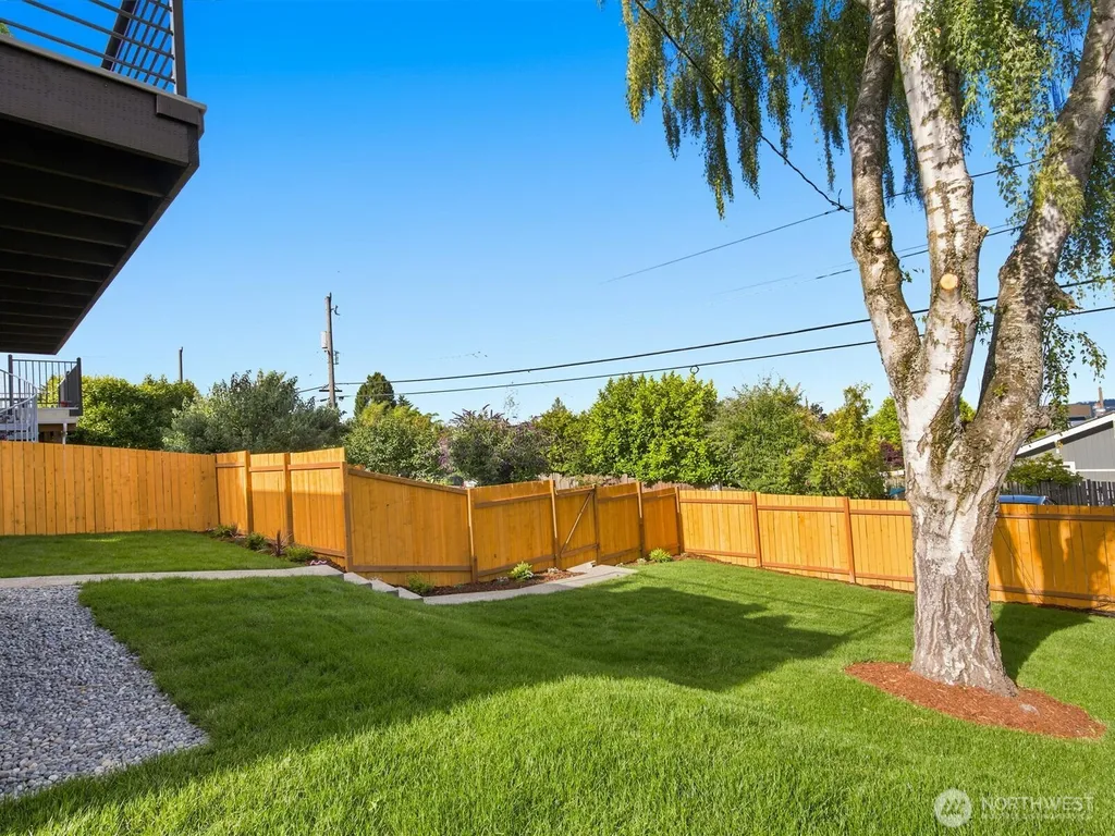 4022 37th Avenue SW Seattle WA 98126