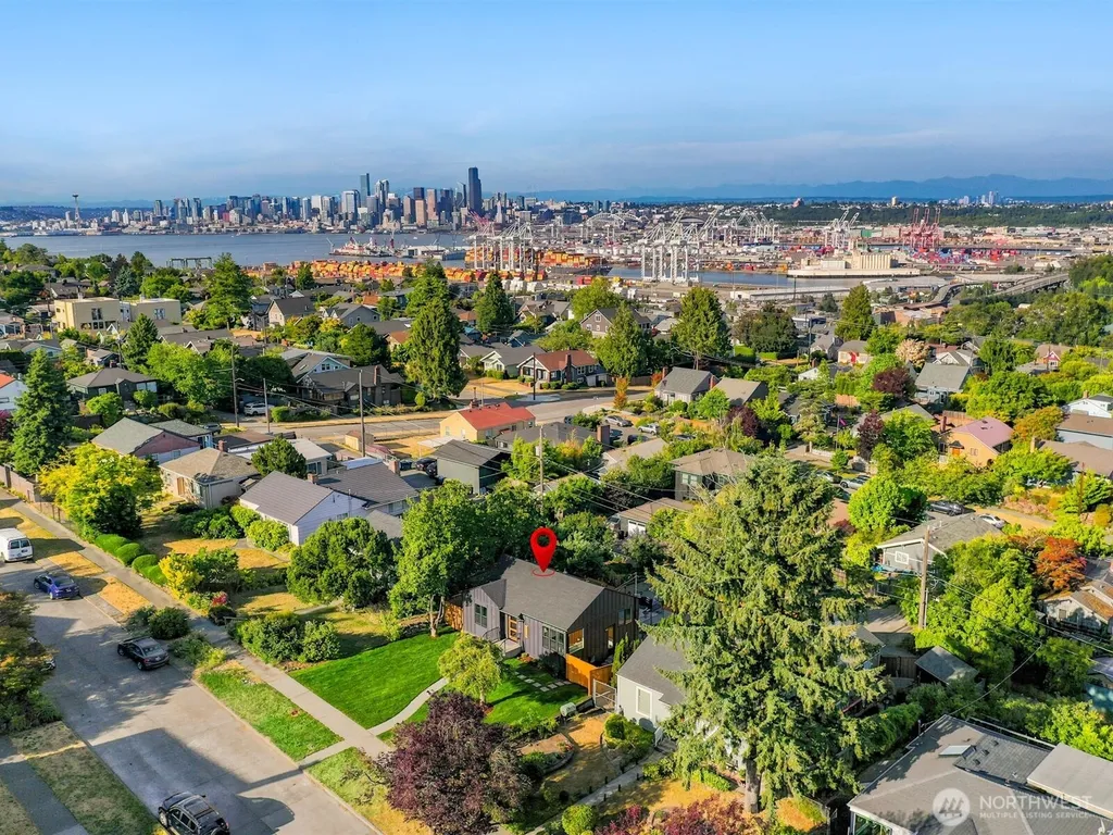 4022 37th Avenue SW Seattle WA 98126