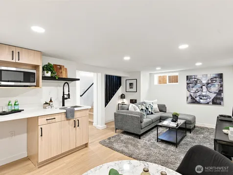 4022 37th Avenue SW Seattle WA 98126