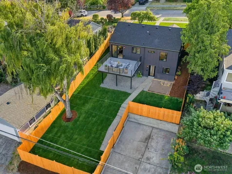 4022 37th Avenue SW Seattle WA 98126