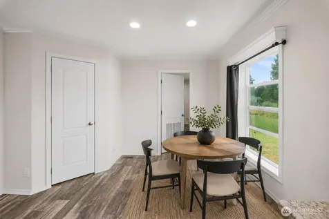 2716 Vantage Avenue SW Olympia WA 98512
