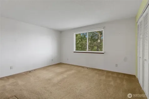 2704 24th Avenue Ct SE Puyallup WA 98374