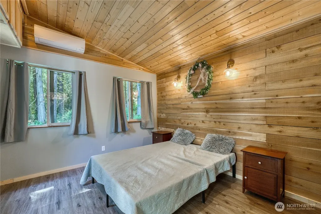 1671 E Sunset Hill Road Shelton WA 98584
