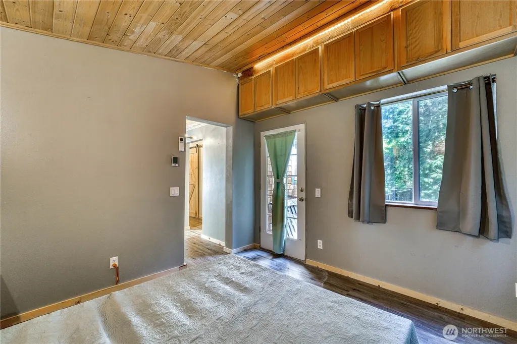 1671 E Sunset Hill Road Shelton WA 98584