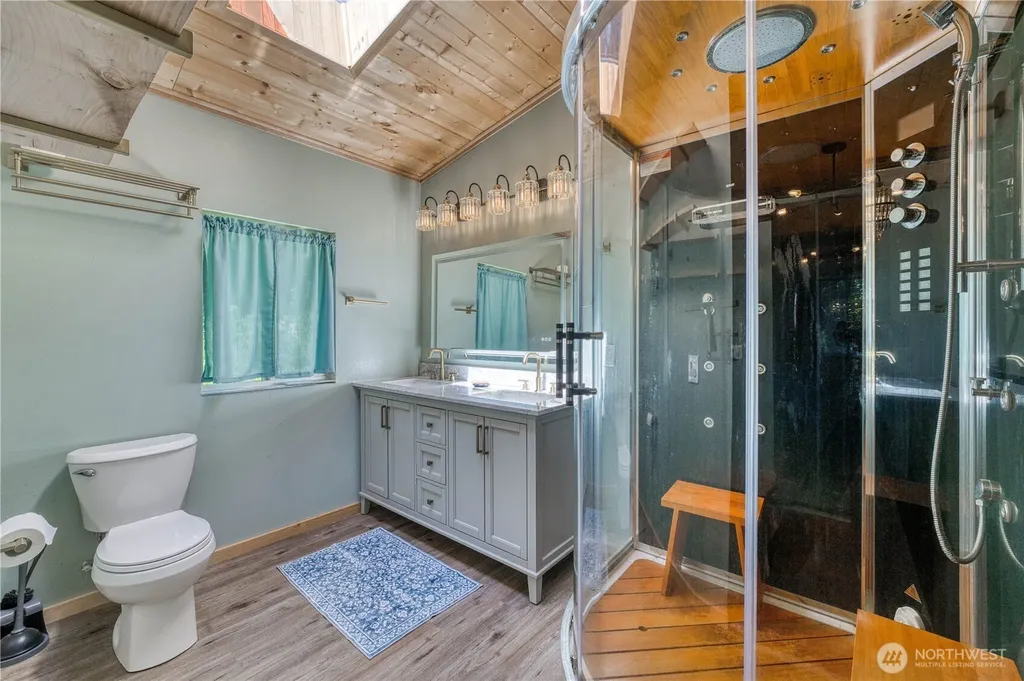 1671 E Sunset Hill Road Shelton WA 98584