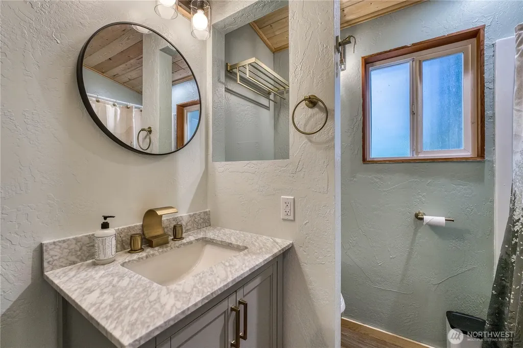 1671 E Sunset Hill Road Shelton WA 98584