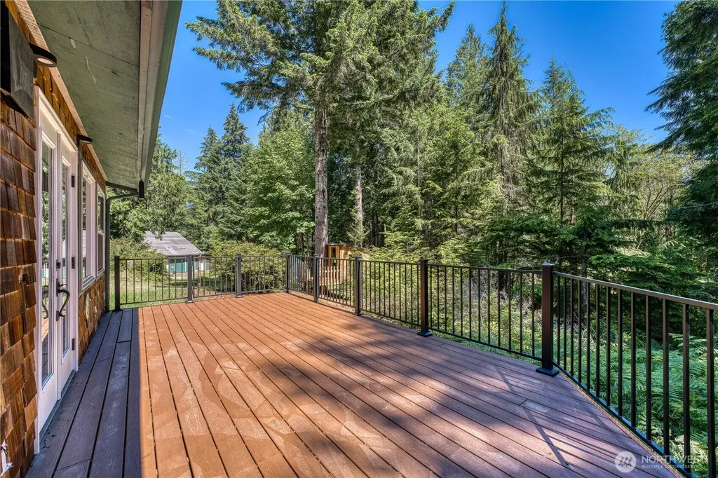 1671 E Sunset Hill Road Shelton WA 98584