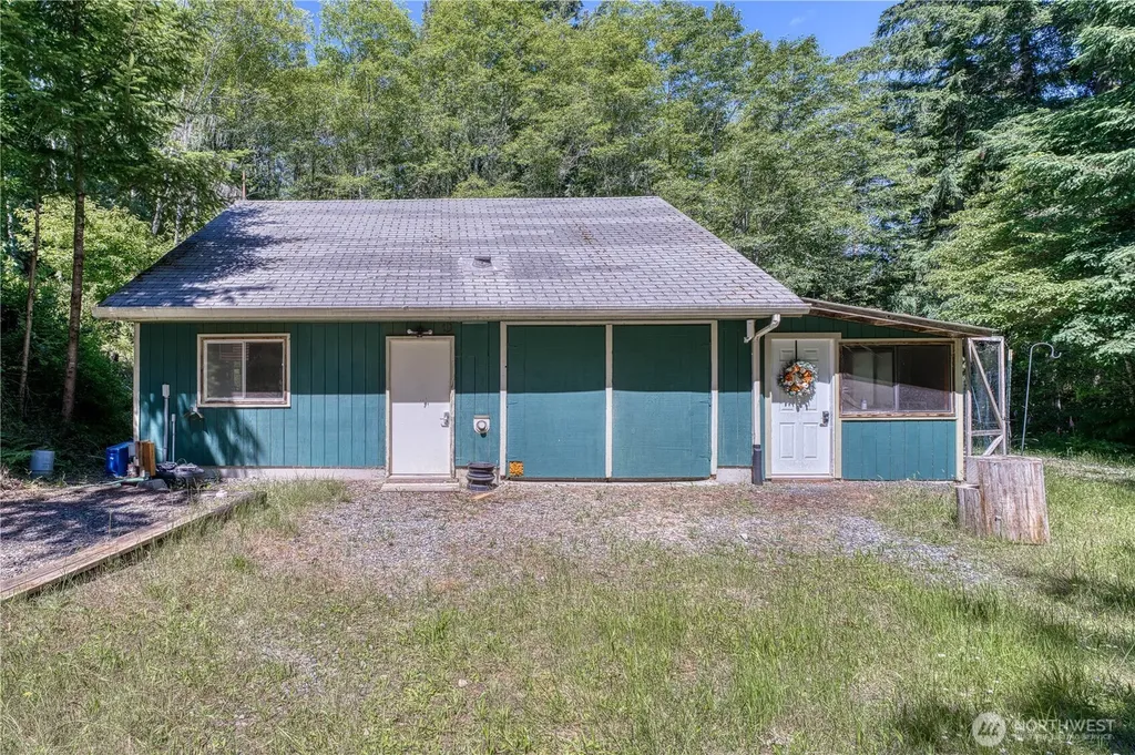 1671 E Sunset Hill Road Shelton WA 98584