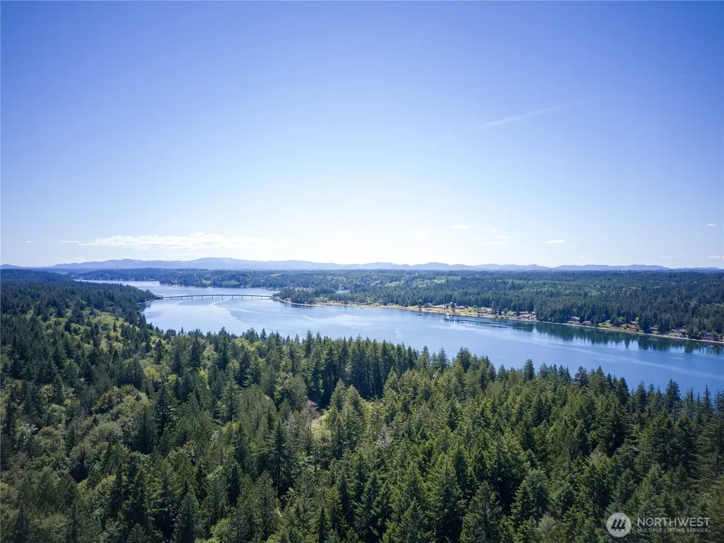 1671 E Sunset Hill Road Shelton WA 98584