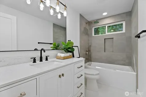 17621 NE 138th Street Redmond WA 98052
