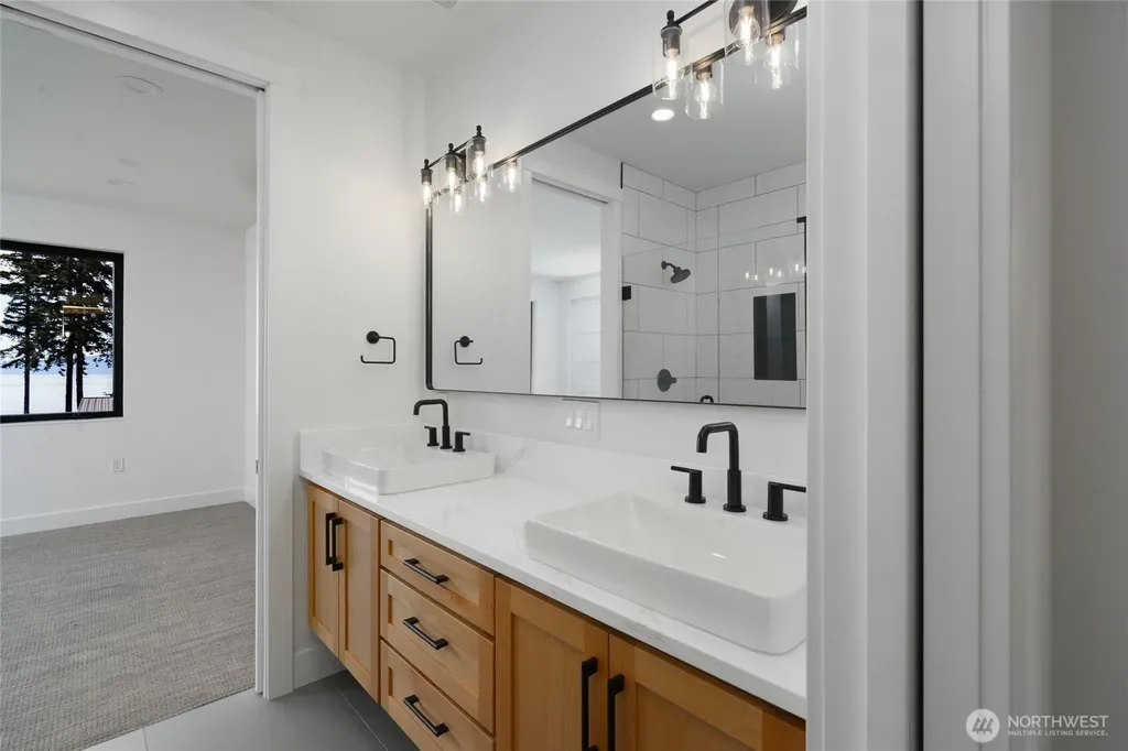 4209 Navigator Lane Anacortes WA 98221