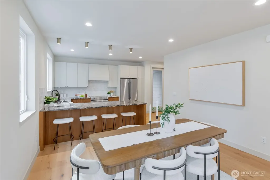11739 40th Avenue NE Seattle WA 98125