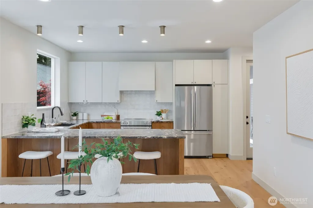 11739 40th Avenue NE Seattle WA 98125