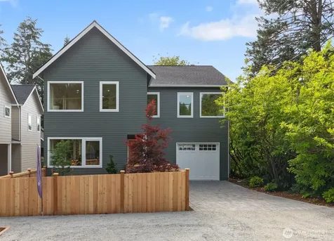 11739 40th Avenue NE Seattle WA 98125