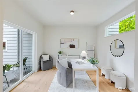 11739 40th Avenue NE Seattle WA 98125