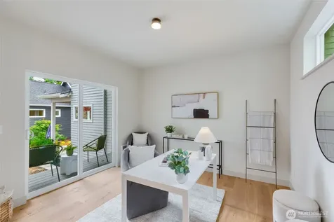 11739 40th Avenue NE Seattle WA 98125