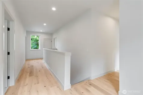 11739 40th Avenue NE Seattle WA 98125
