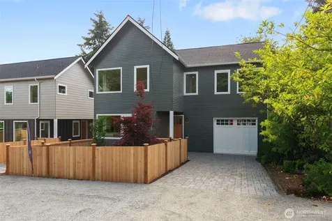 11739 40th Avenue NE Seattle WA 98125