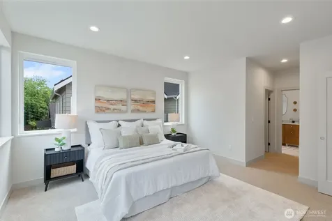 11739 40th Avenue NE Seattle WA 98125