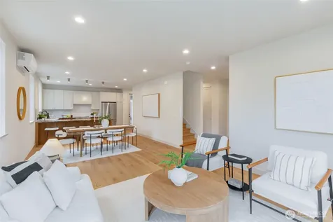 11739 40th Avenue NE Seattle WA 98125